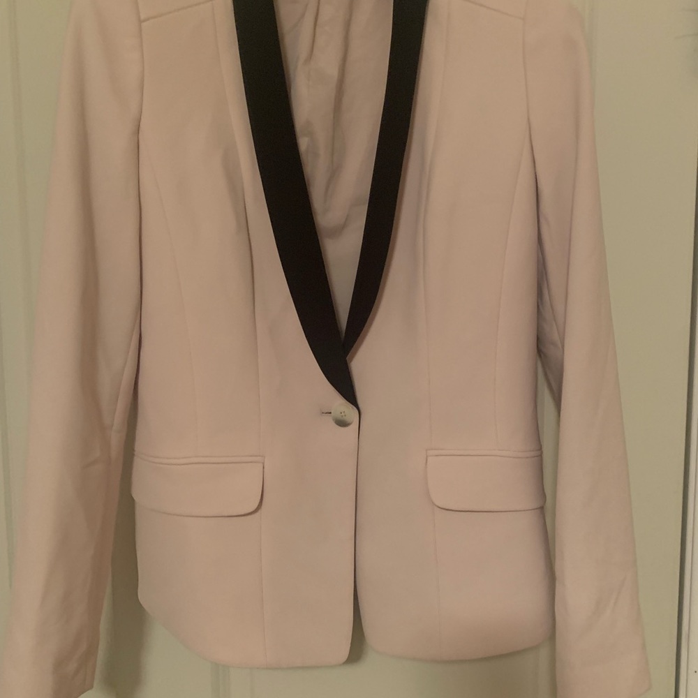 Ladies blazer, tuxedo style.
